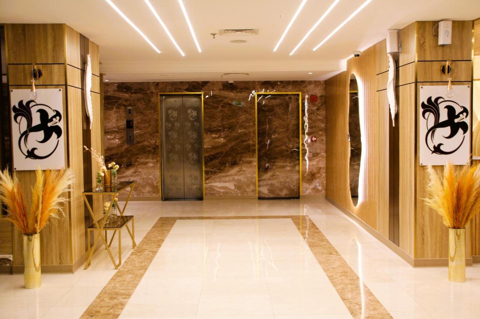 Plaza Athenee Hotel Кувейт Екстериор снимка