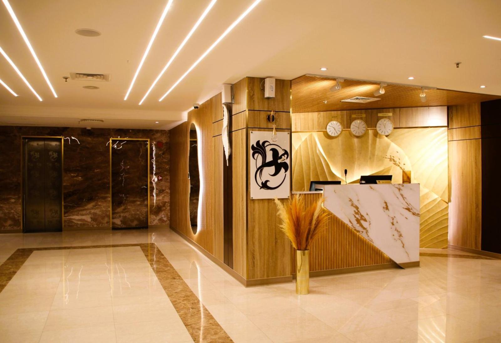 Plaza Athenee Hotel Кувейт Екстериор снимка